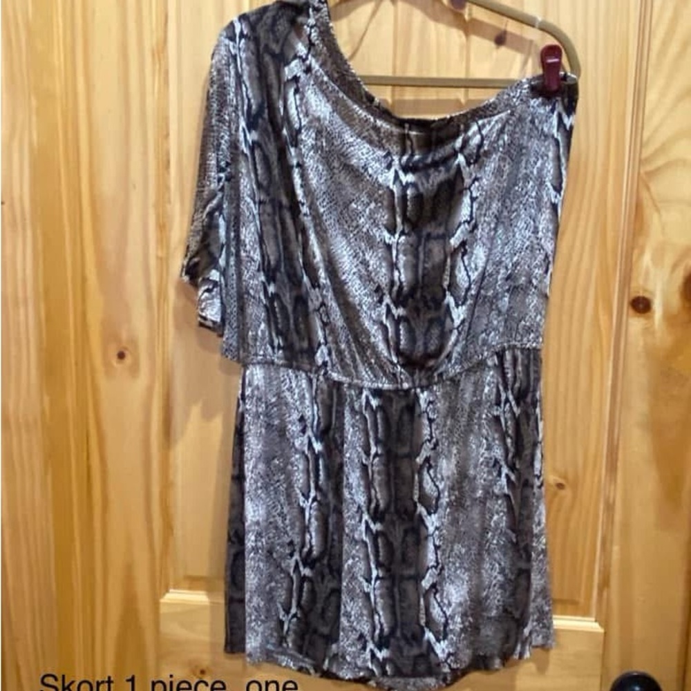 Snakeskin skort one piece with off shoulder feature.  XL - By Allen Schwartz